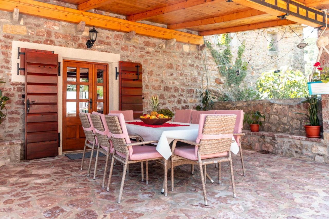 Old Stone House Villas Tivat Exterior photo